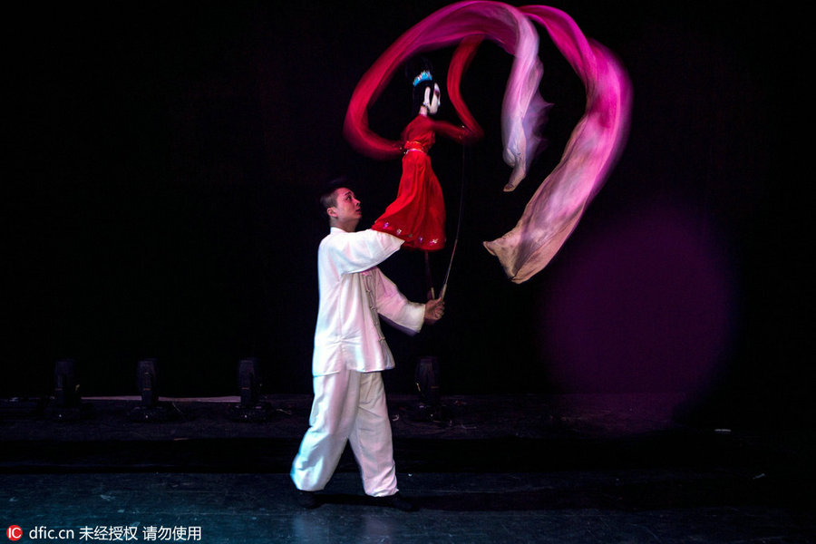 Wuhan gets new puppet show apprentices after 22 years