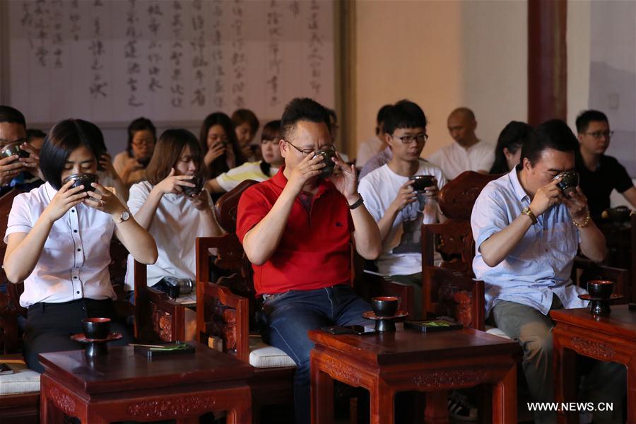 A look at Jingshan Temple in Zhejiang