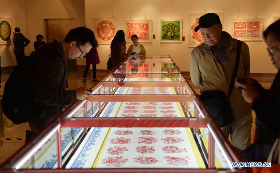 Traditional Chinese papercutting exhibition held in Beijing