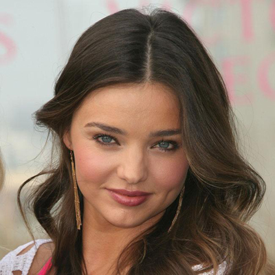 Miranda Kerr enjoys sweet treats