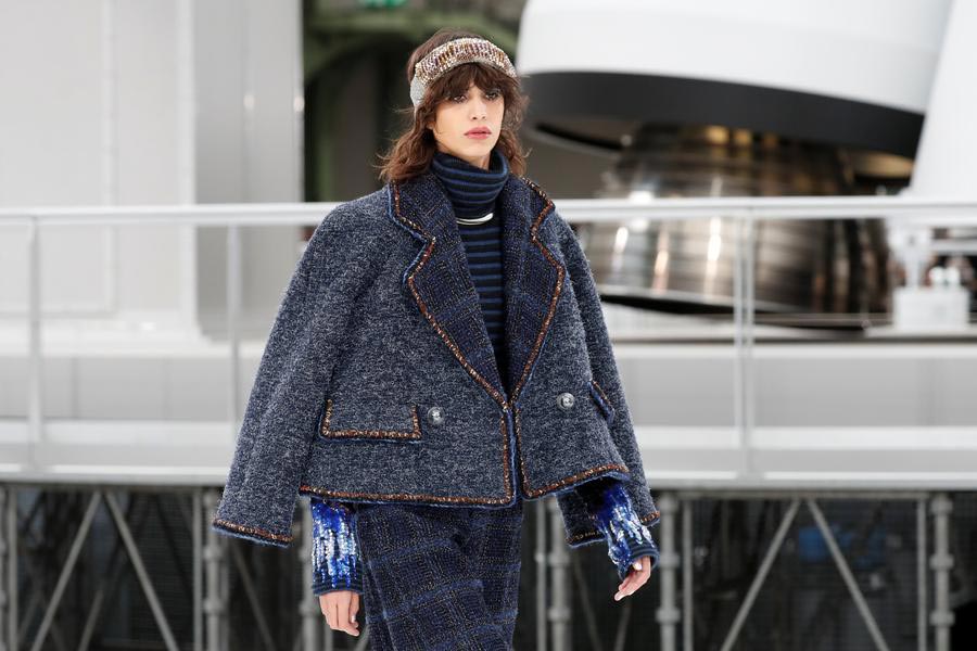 Paris Fashion Week: Chanel Fall/Winter 2017-2018