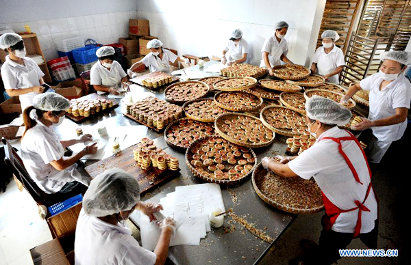 Moon cakes prepared for Mid-Autumn Festival