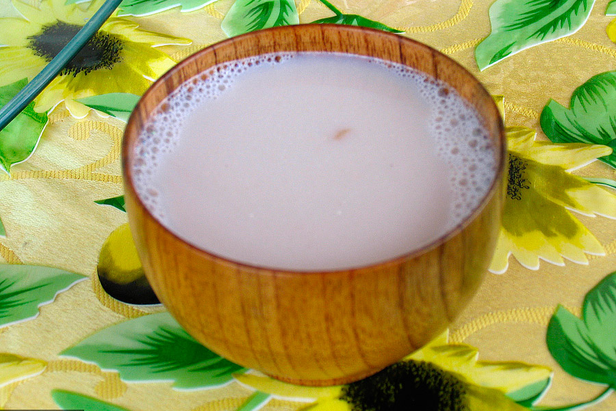 Mongolian milk tea