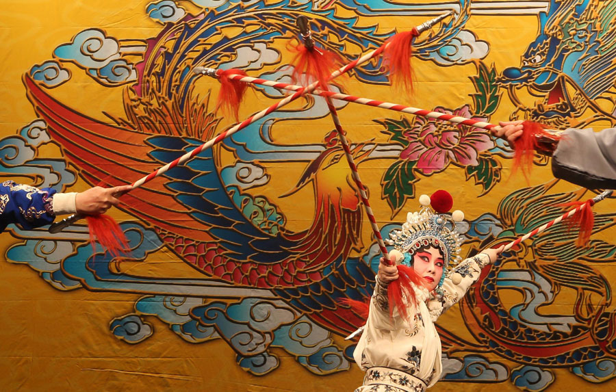 Beijing opera makes London debut