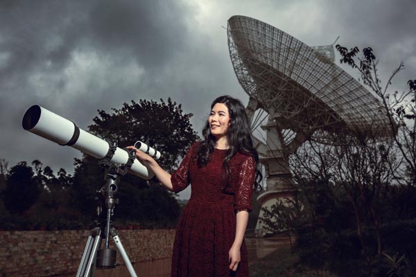 Stargazing fetches Chinese woman honor for research