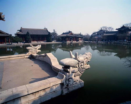 Huaqing Hot Springs