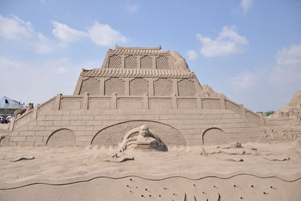 Make art with sand at the Horticultural Expo