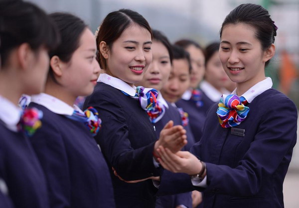 Hefei-Fuzhou railway roars into trial operation