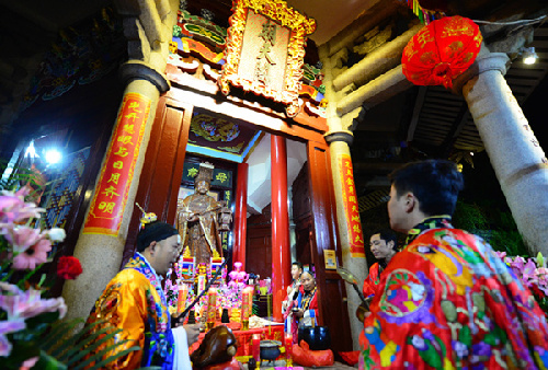 World's largest redwood Mazu statue settles in Fujian