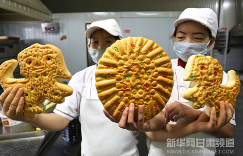 Mooncakes getting more decorative for Mid-Autumn Festival in Gansu