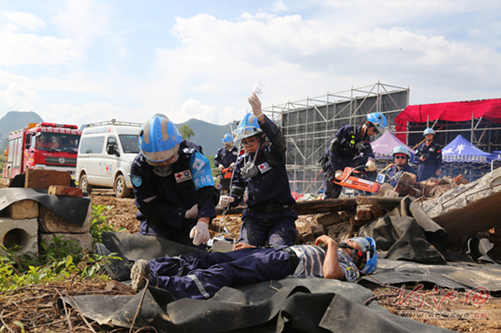 Earthquake drill held in Hechi