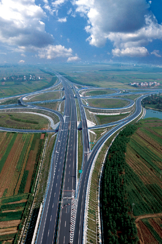 The Xiangfan-Jingzhou Expressway (China)