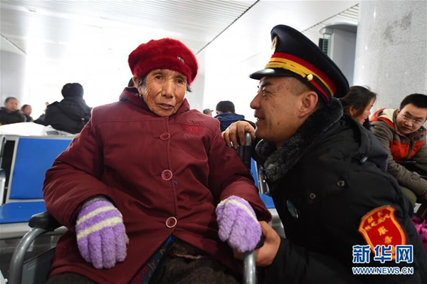 Li Junyi: seeding love on way home