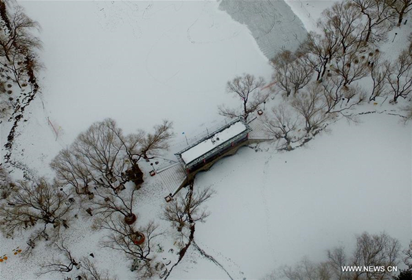 Hohhot blanketed with heavy snowfall