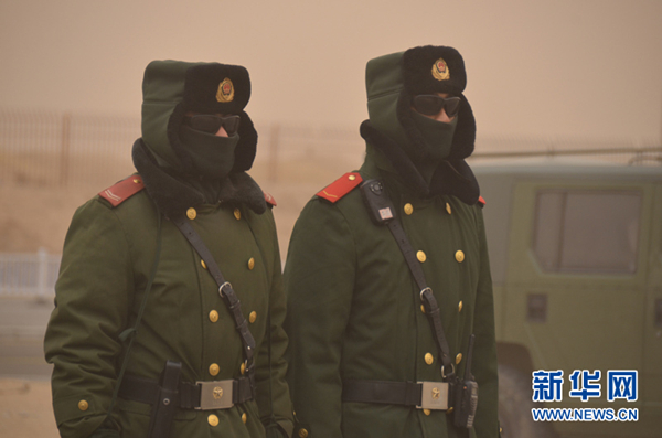 Inner Mongolia border guards stay put even in a sandstorm