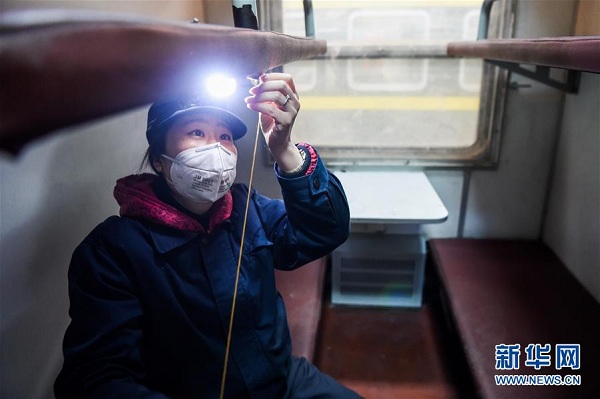 Seamstress patches up Hohhot trains