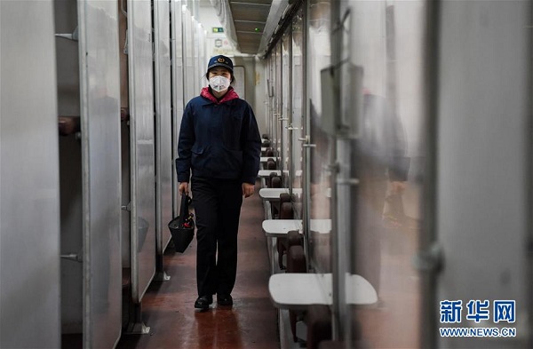 Seamstress patches up Hohhot trains