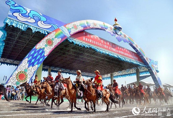 Ulanmuchi gala entertains Chifeng