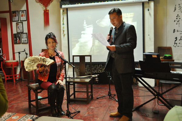 Erhu salon in Zhouzhuang