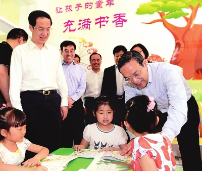 Jilin checks on campus facilities before Children's Day