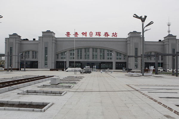 New train line bringing thousands of holiday visitors to Hunchun