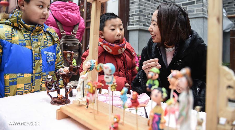 Dough modelling maker combines traditional Chinese skill with lovely designs