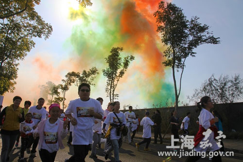 Jiading hosts running activity