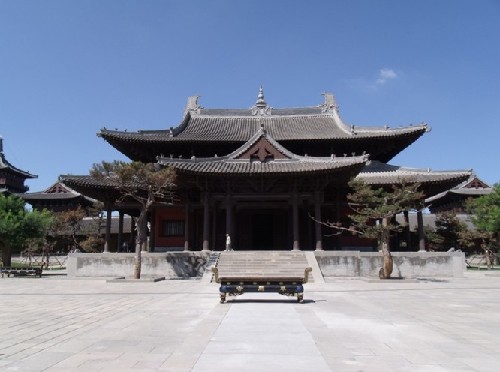 Restored ancient wall and temple become new hot spots for Datong tourism