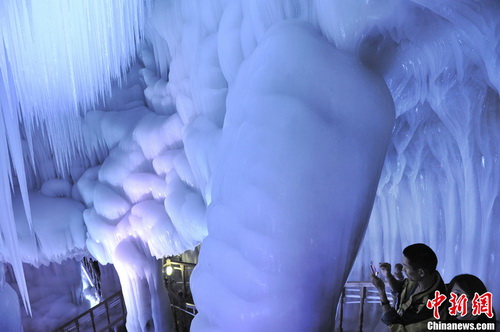 Extraordinary beauty in Shanxi's million-year-old ice cave