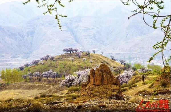 Shoukou fort: Xinghua village by the Great Wall