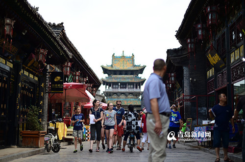 Startup convoy on cross-country drive roll into Pingyao