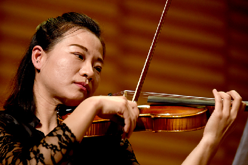 Concert held at Shanxi University