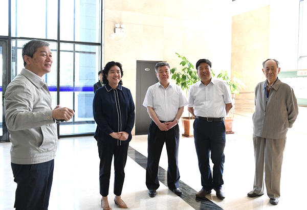 Shanxi department head visits SXU