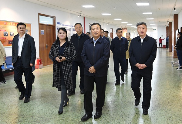 Lian Yimin inspects Shanxi University