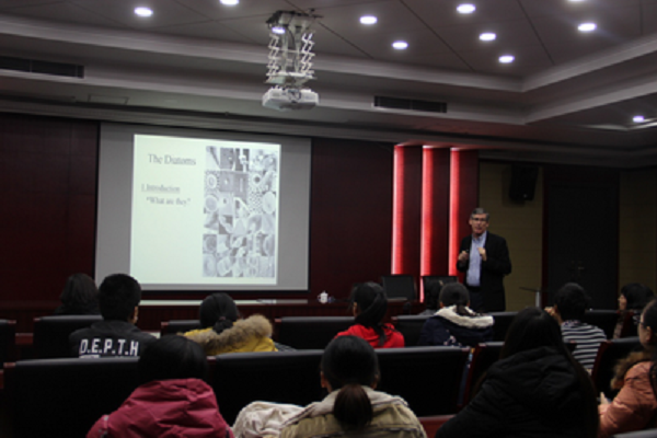 US phycology experts visit Shanxi University