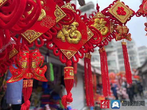 In pics: Tai'an glistens in red to welcome Spring Festival