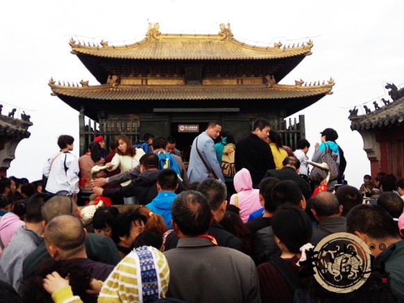 Taoist pilgrims worship on Wudang Mountains