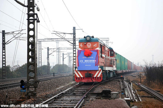 First container train links China to Middle East