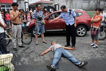 Schools for migrant workers' children closed in Beijing