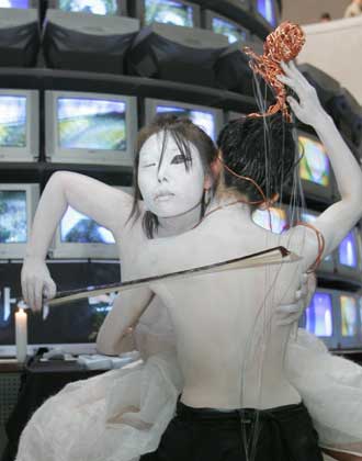 South Korean artists perform in Kwachon