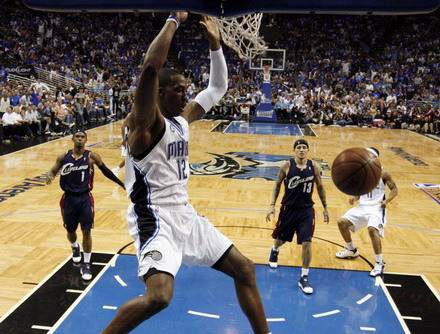 It's Magic: Orlando makes Kobe-LeBron disappear