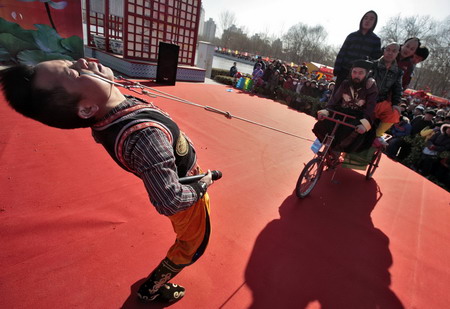 Temple fairs in Beijing