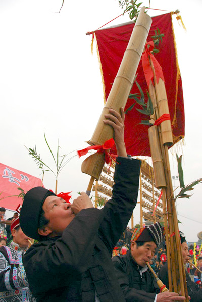 Special Spring Festival activity in S China