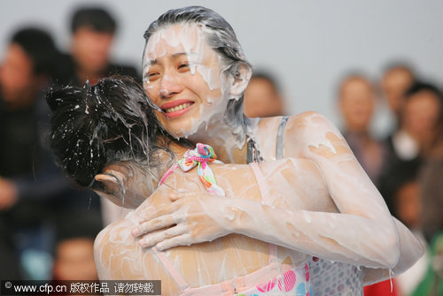 Mud wrestling contest in Hainan