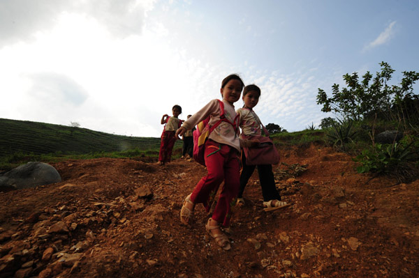 One-room schoolhouse for Yao children