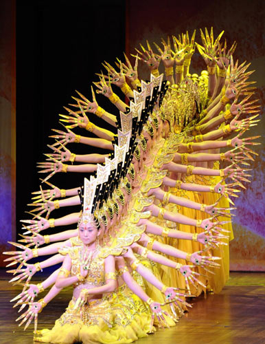 Thousand-hand Bodhisattva dance staged in Washington