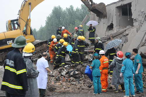 At least 4 killed, 35 hurt in C China mine blast