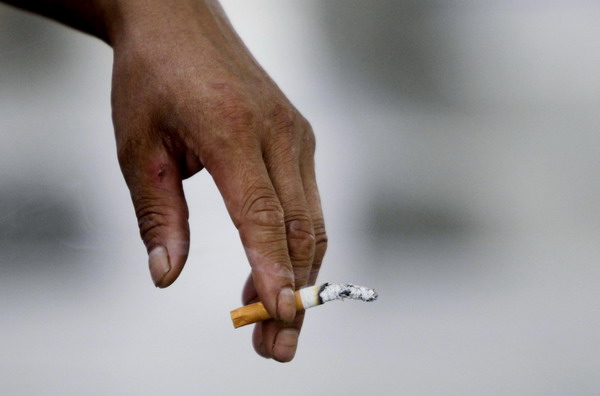 Most Chinese not aware of smoking risks: Survey