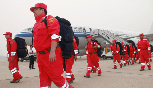 1st Chinese rescue team back home from Pakistan