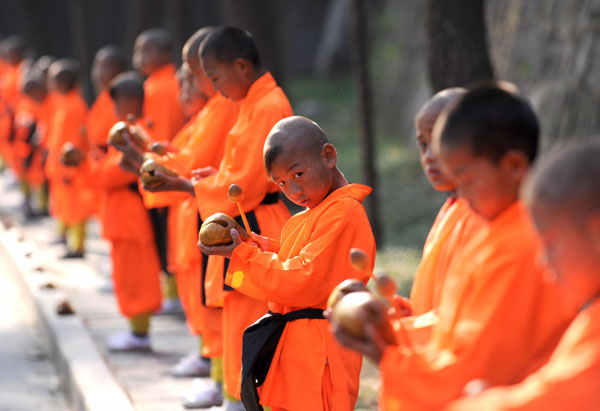 Welcome guests with martial arts